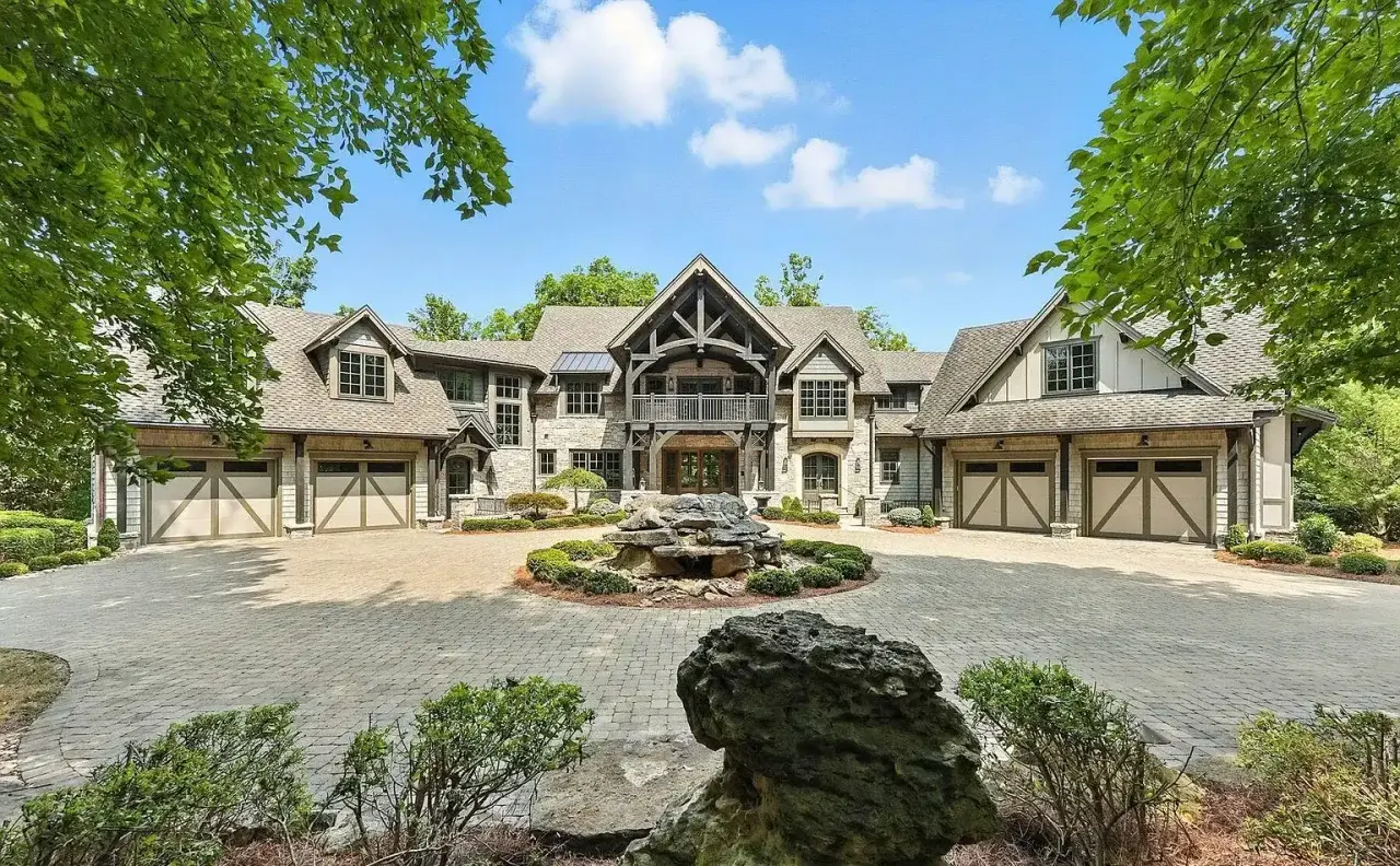 Distinguished stone and timber estate home in Prospect, Kentucky